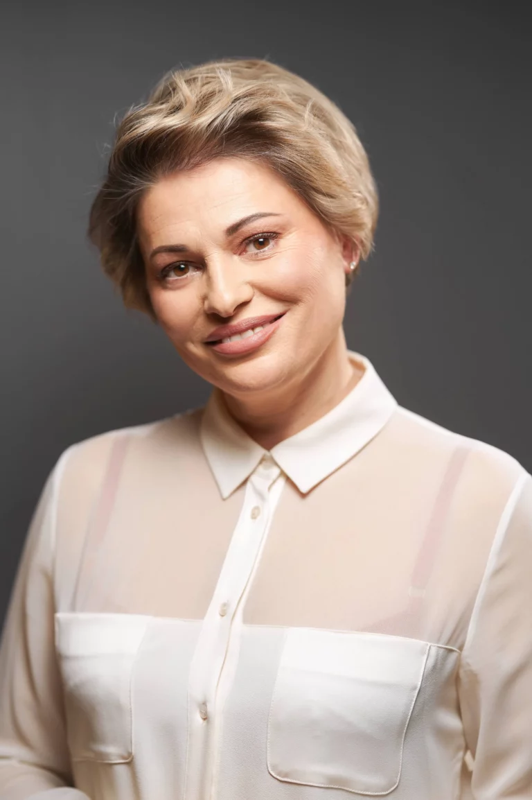 Portrait and headshot photography in London by Banana Swift - professional portrait image 14