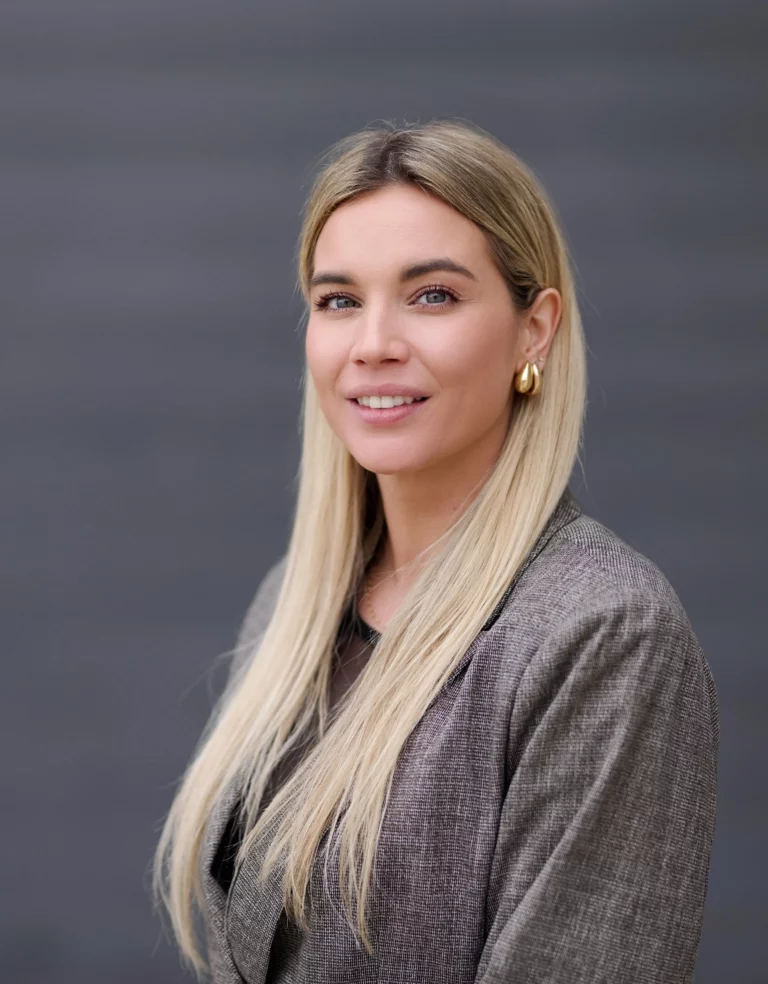 Portrait and headshot photography in London by Banana Swift - professional portrait image 17